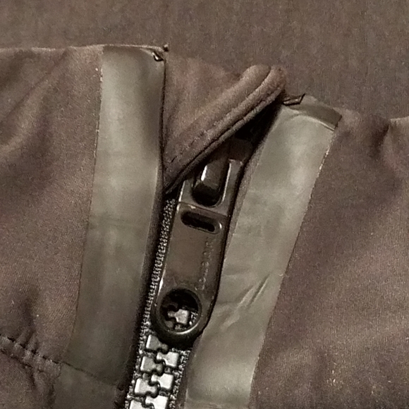 FLAWED Lululemon's Mens Black Jacket Large - Picture 11 of 13